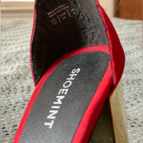 Shoemint ankle strap gold chunky heels 7.5 - Picture 2 of 5